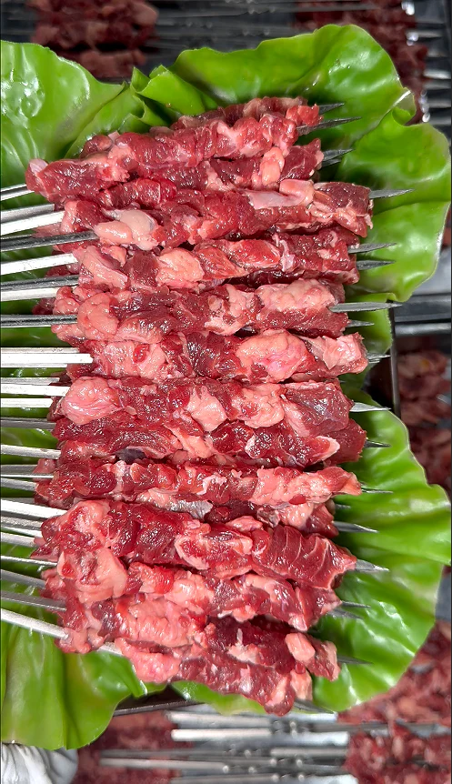 安格斯雪花牛排肉串 车间实拍
