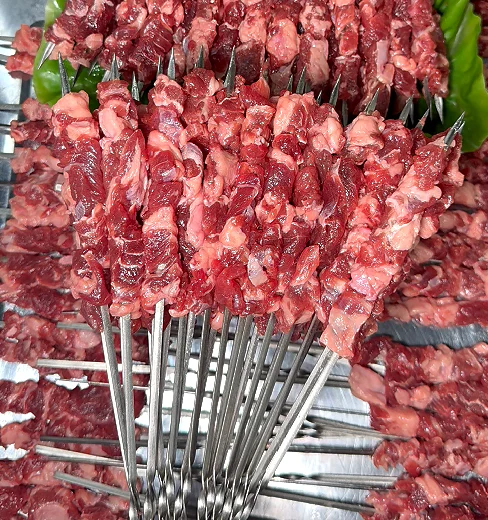 安格斯雪花牛排肉串 车间实拍