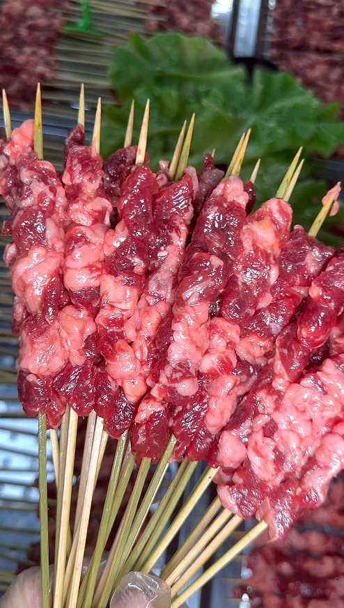齐齐哈尔爆花牛肉 车间实拍
