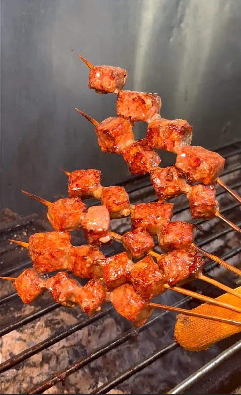 和牛牛肉粒原始烤后照片